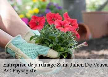 Entreprise de jardinage 44670